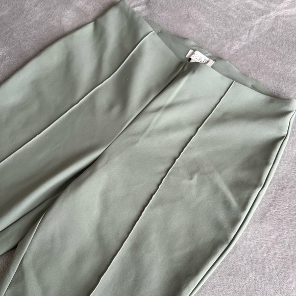 Rachel Zoe light green hi rise kick flare cropped pants size 10 - Picture 5 of 5